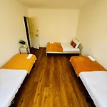Luxury Ideal For Tourists, Ideal To Visit Lisbon! Albergue
