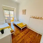 Luxury Ideal For Tourists, Ideal To Visit Lisbon! Albergue *
