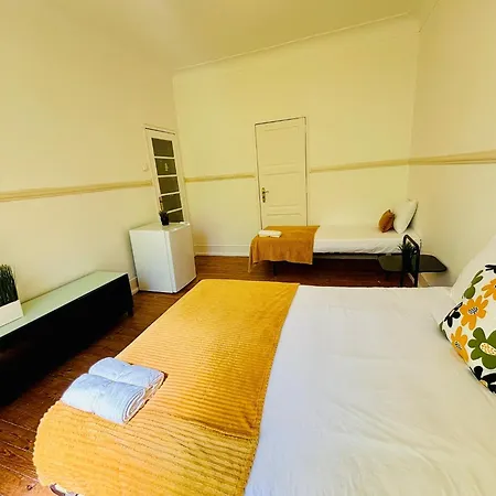 Luxury Ideal For Tourists, Ideal To Visit Lisbon! Vandrarhem *