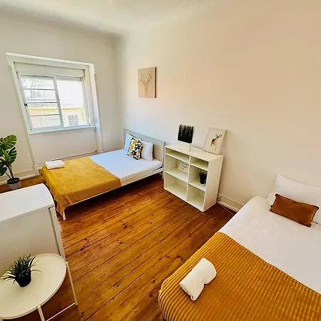 Vandrarhem Luxury Ideal For Tourists, Ideal To Visit Lisbon! *