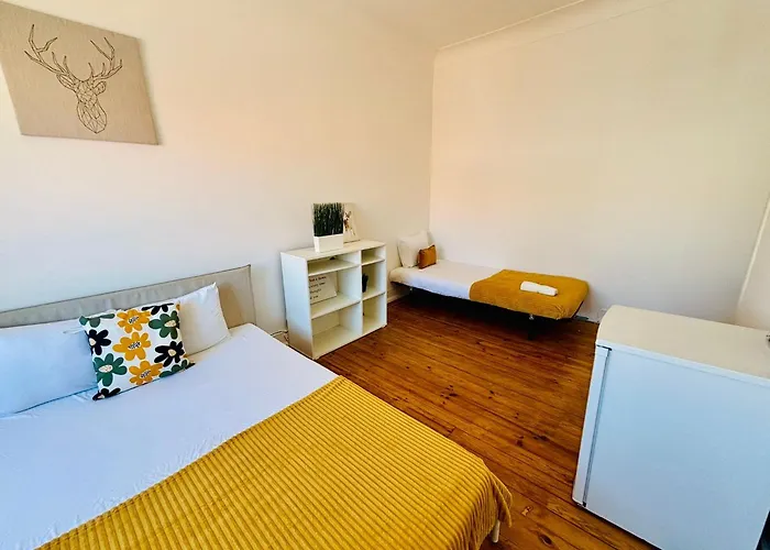 Luxury Ideal For Tourists, Ideal To Visit Lisbon! Vandrarhem *