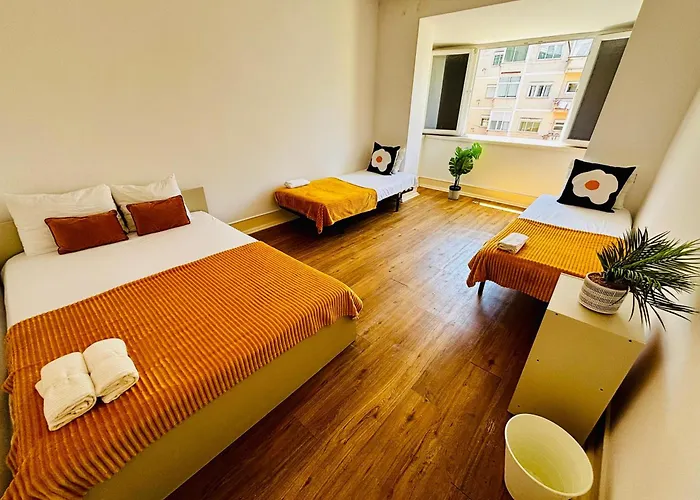 Luxury Ideal For Tourists, Ideal To Visit Lisbon! Vandrarhem