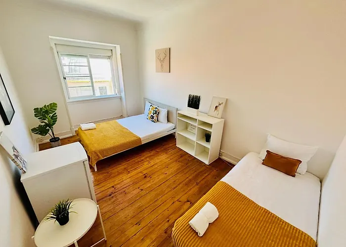 Vandrarhem Luxury Ideal For Tourists, Ideal To Visit Lisbon! *