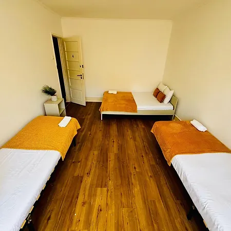 Luxury Ideal For Tourists, Ideal To Visit Lisbon! Vandrarhem