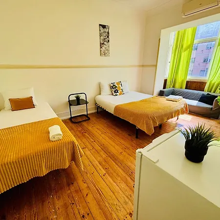 Luxury Ideal For Tourists, Ideal To Visit Lisbon! Vandrarhem *