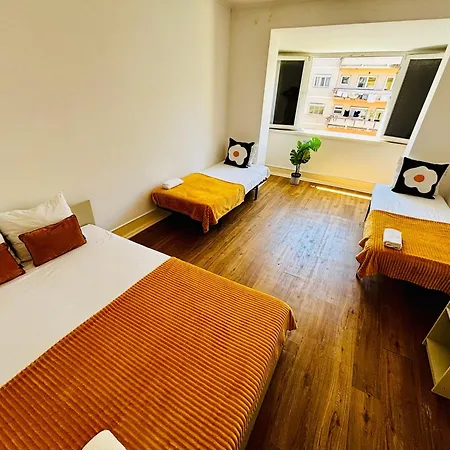 Vandrarhem Luxury Ideal For Tourists, Ideal To Visit Lisbon!